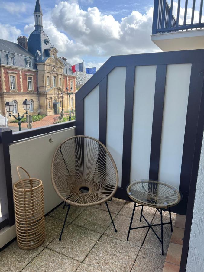 Appartement Hyper Centre De Cabourg Avec Balcon 外观 照片
